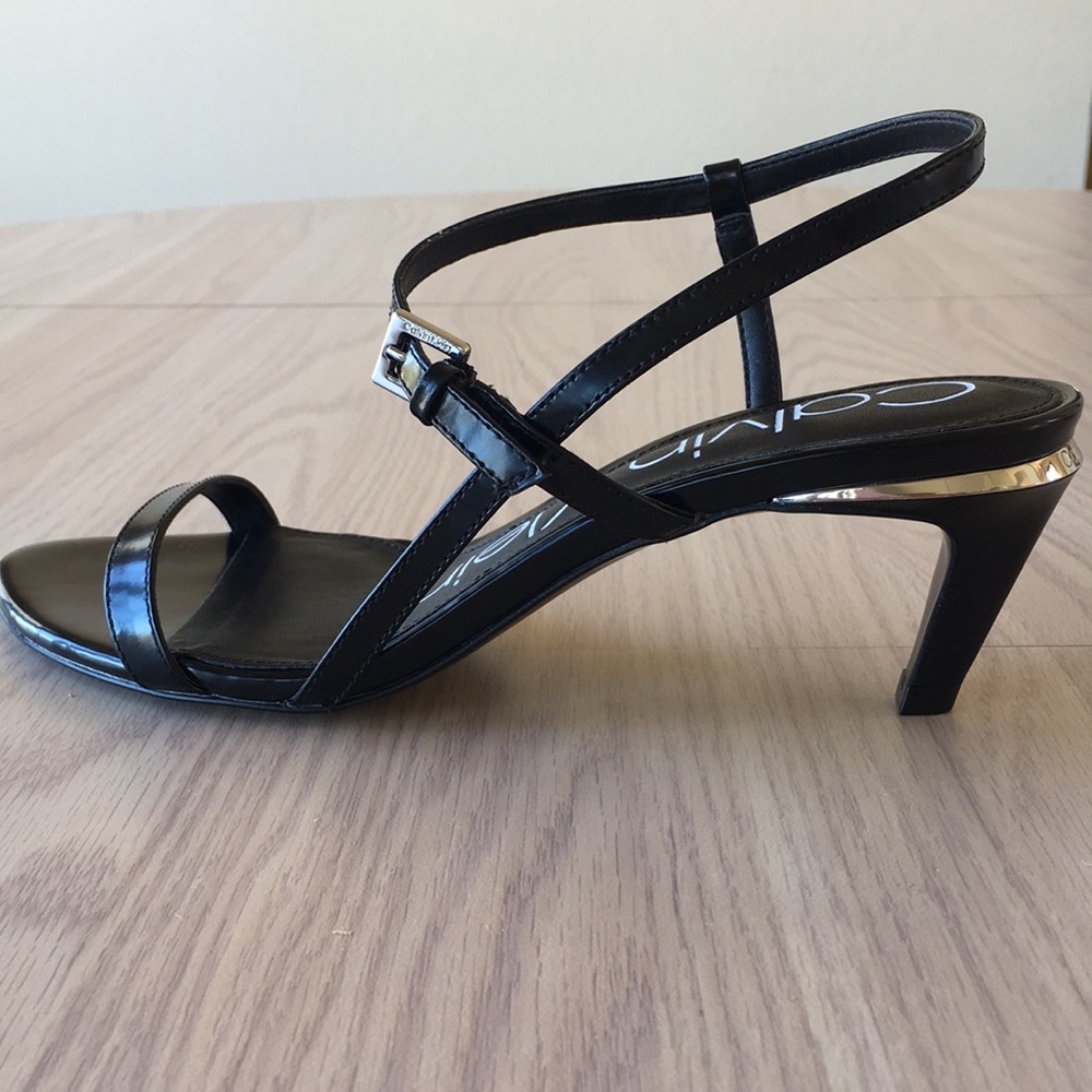 Calvin Klein Garrina